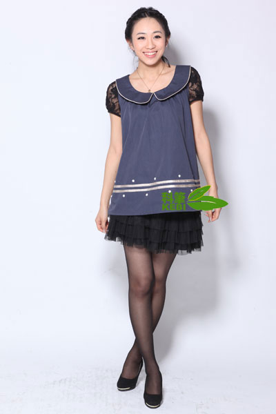 科筆可愛(ài)翻領(lǐng)馬甲