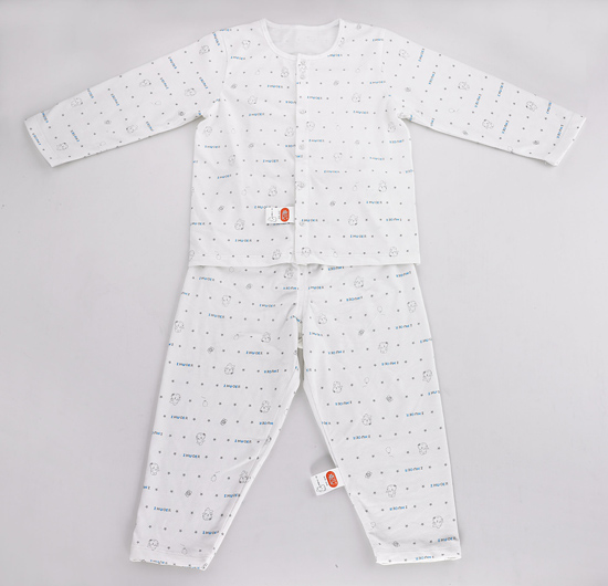 卓?jī)喝迒蚊娌紝?duì)襟套裝