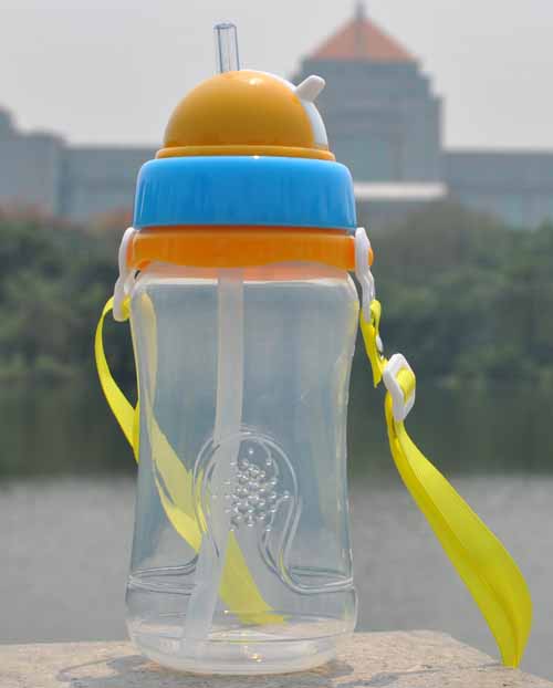 帝色福娃便攜式吸管學(xué)飲杯