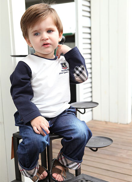 摩可拿英倫風(fēng)尚圓領(lǐng)寶寶套裝