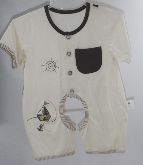 娃愛(ài)的蓓蓓米色純棉開(kāi)檔連體衣