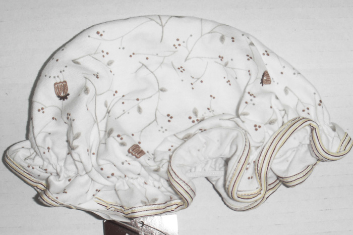 娃愛(ài)的蓓蓓碎花寶寶帽