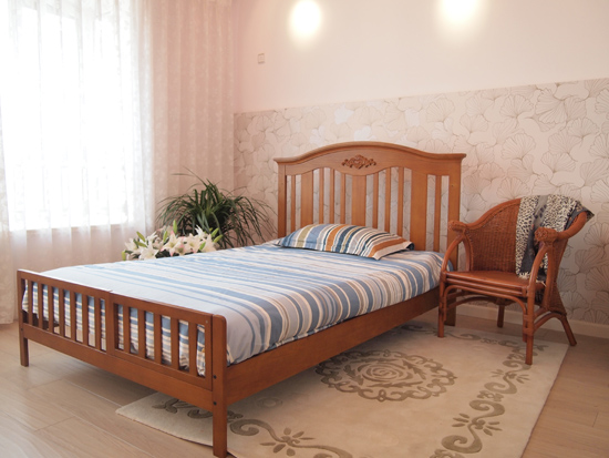 戴安娜橡木嬰兒床棕色