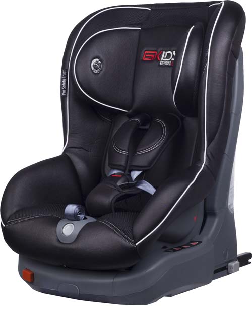 環(huán)球娃娃智慧星安全座椅黑色左側