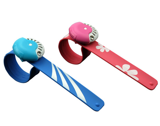 BUGOUT卡通啪啪圈驅蚊手環(huán)