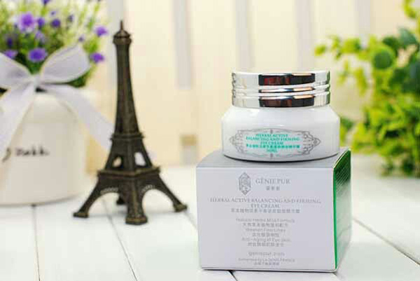 寶姬妮草本植物活素平衡緊致眼部精華霜