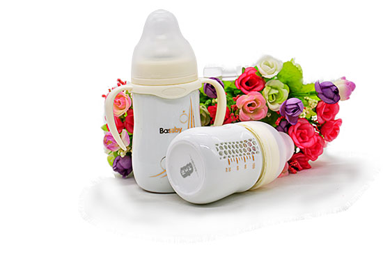 貝斯比玲瓏瓷異形寬口自動(dòng)奶瓶