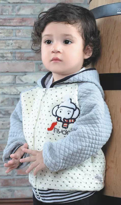 圣嬰島男童帶帽灰色波點冬裝