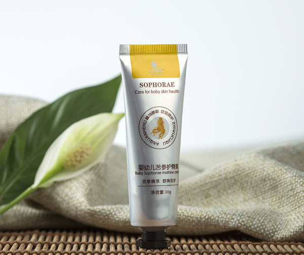 小貝樂嬰幼兒苦參護臀膏.jpg 小貝樂嬰幼兒苦參護臀膏.jpg