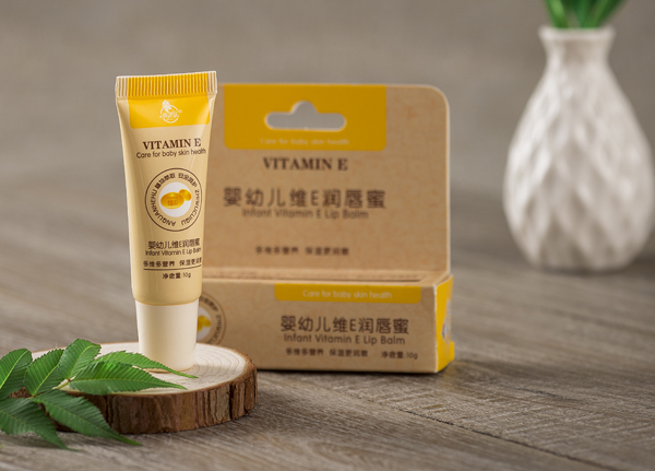 小貝樂嬰幼兒維E潤唇蜜