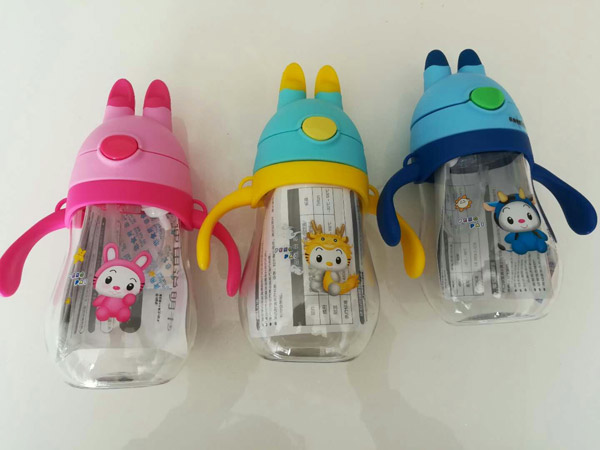 好樂嬰Tritan料水壺350ml.jpg 好樂嬰Tritan料水壺350ml.jpg