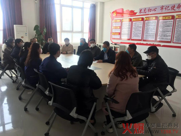 RĿߡcͬӢͯI(y)L(zhng)(i)ľ