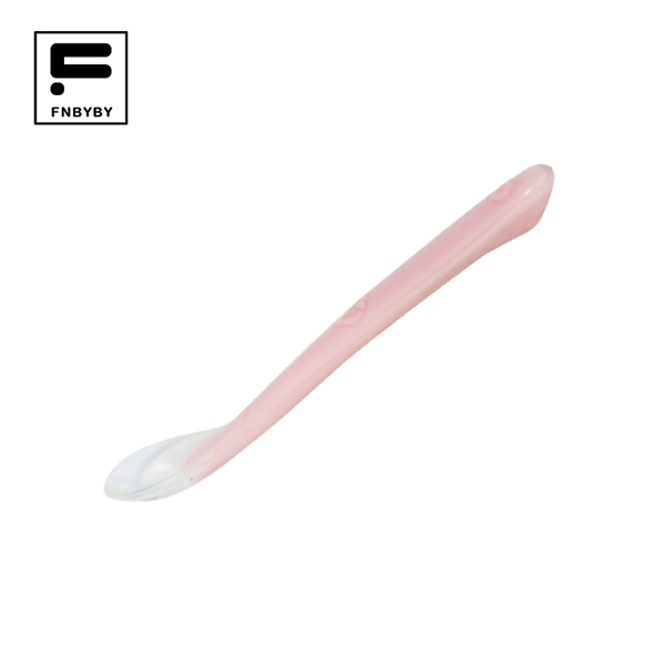 菲尼貝貝B2097多彩矽膠喂食軟勺.jpg 菲尼貝貝B2097多彩矽膠喂食軟勺.jpg