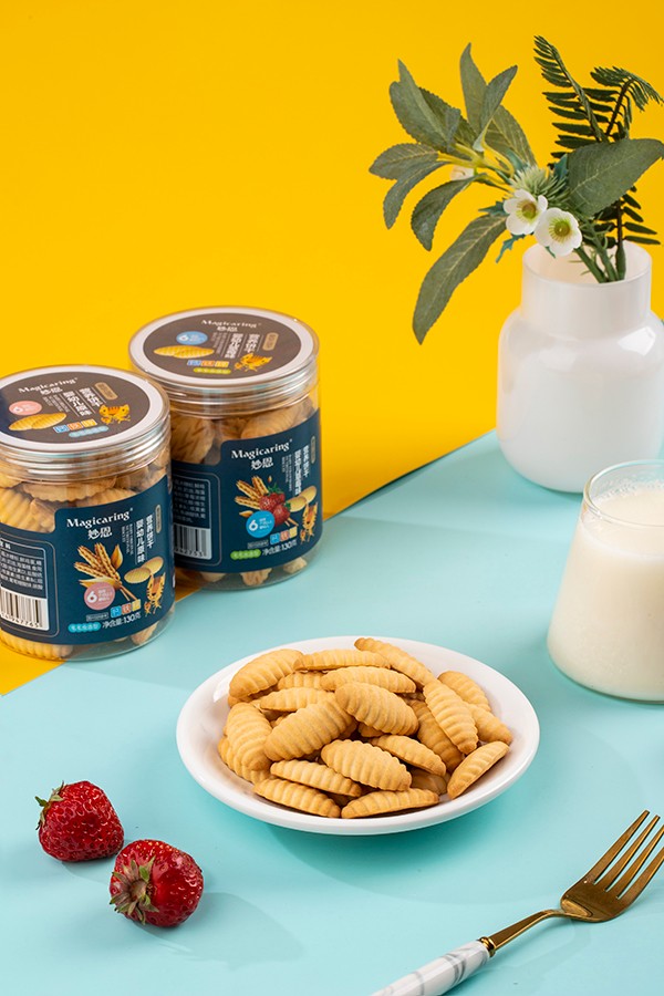 妙恩嬰幼兒草莓味營養(yǎng)餅干 毛毛蟲造型2.jpg