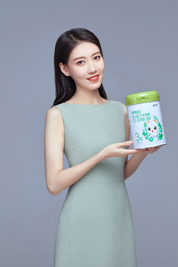 實(shí)力派演員高露.jpg 實(shí)力派演員高露.jpg