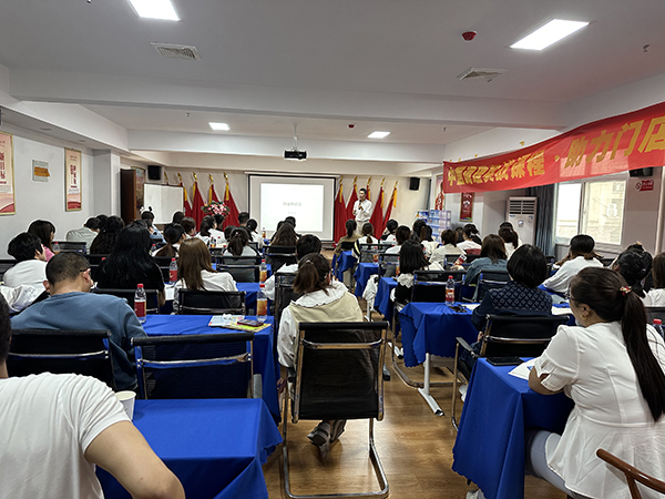 親博士2023母嬰健康大會河南站4.jpg 親博士2023母嬰健康大會河南站4.jpg