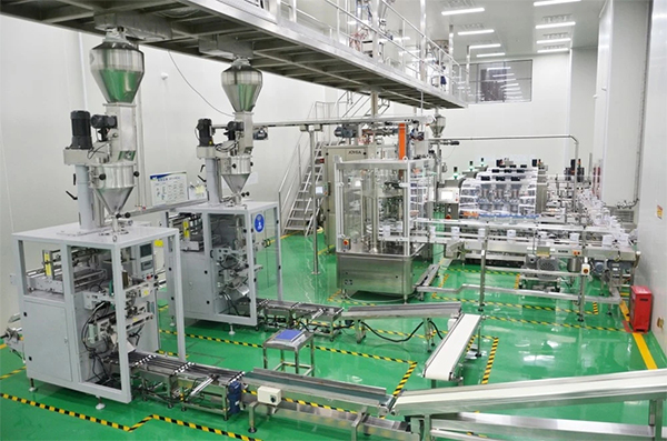 智能化現(xiàn)代工廠.jpg 智能化現(xiàn)代工廠.jpg