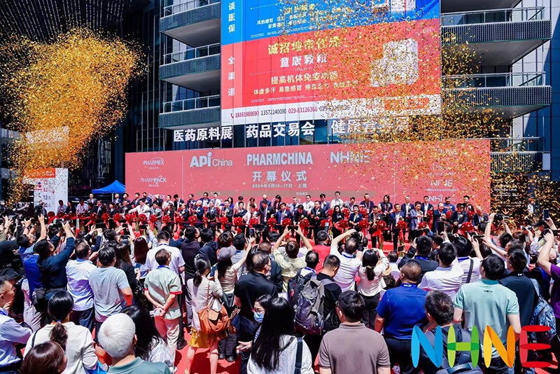 剪彩07.jpg 剪彩07.jpg