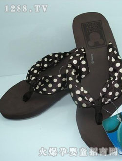 ��ꖺ�ɫ��Ь