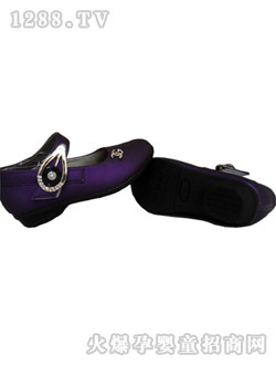 ��(l��)�ȳǺ�ɫ�r(sh��)��ŮͯƤЬ