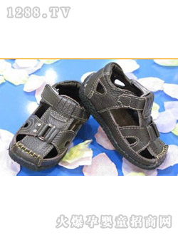 �Ϙ���ͯЬУ�@��(j��ng)���ɫƤЬ