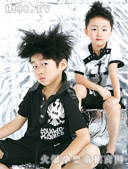 JOJO�ڰ�ɫ��ͯ�b