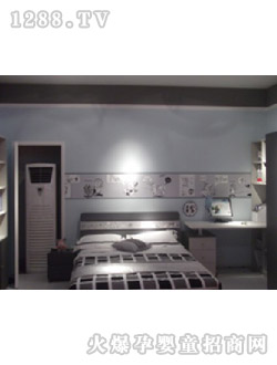 ��������ͯ�Ҿ����b�Һ�ɫ���{(di��o)