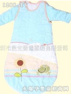 ��ɫ����˯��