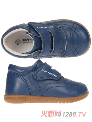 ����ʿ�׃��W(xu��)��Ь���{(l��n)ɫСƤЬ