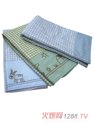 �r�����|