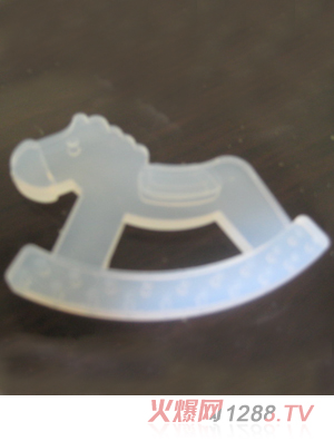 �ζ���ľ�Rĥ����