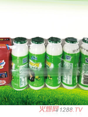 ��ԭС��AD�}��������N(xi��o)�b�����ܹ�ζ��